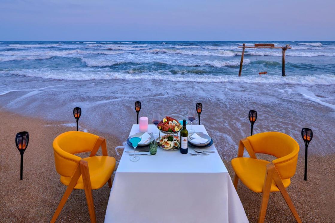 Dusit Thani Shuangyue Bay Resort Huizhou Huidong Exterior foto